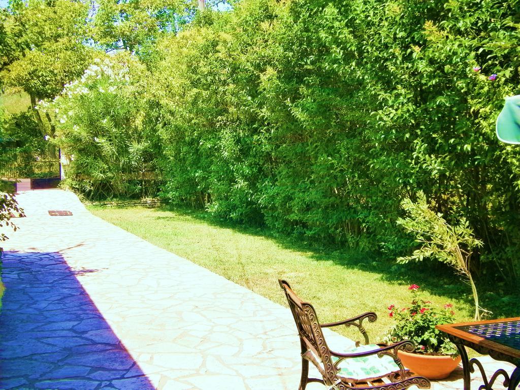 Villa Frias Asprogerakata Zimmer foto