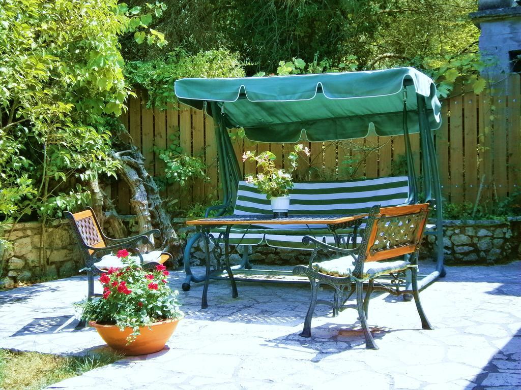 Villa Frias Asprogerakata Zimmer foto
