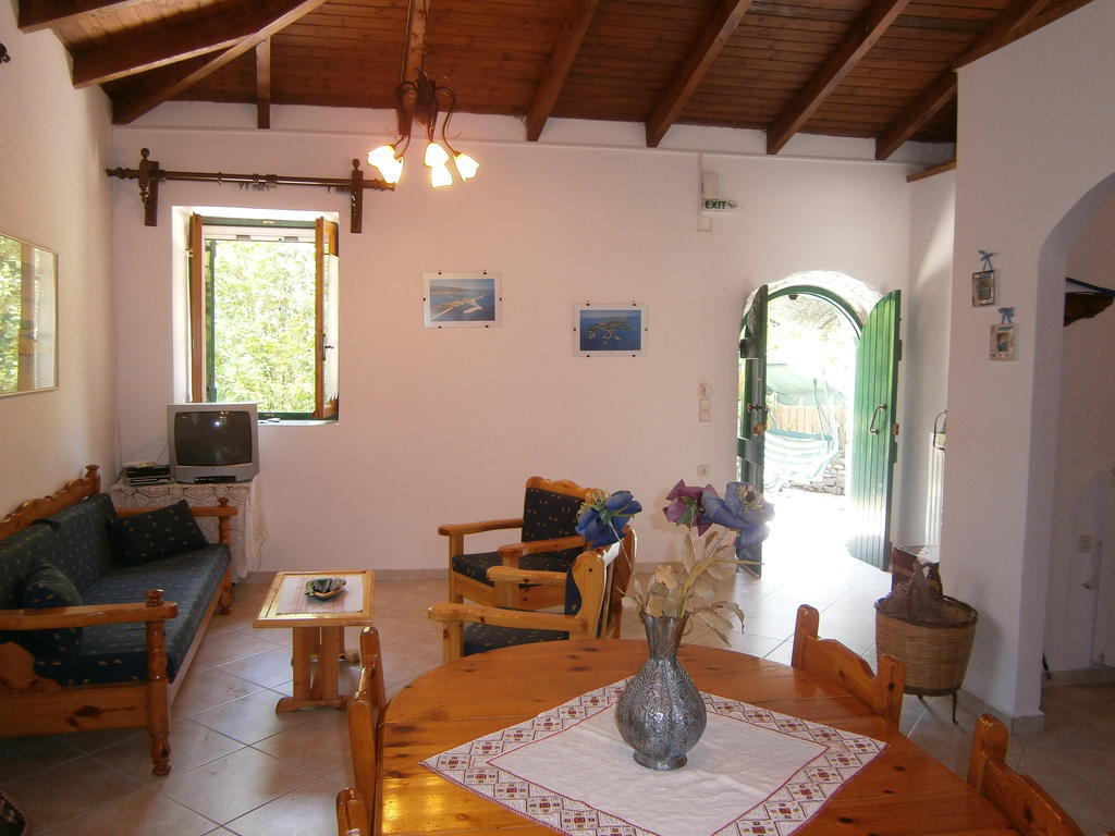 Villa Frias Asprogerakata Zimmer foto