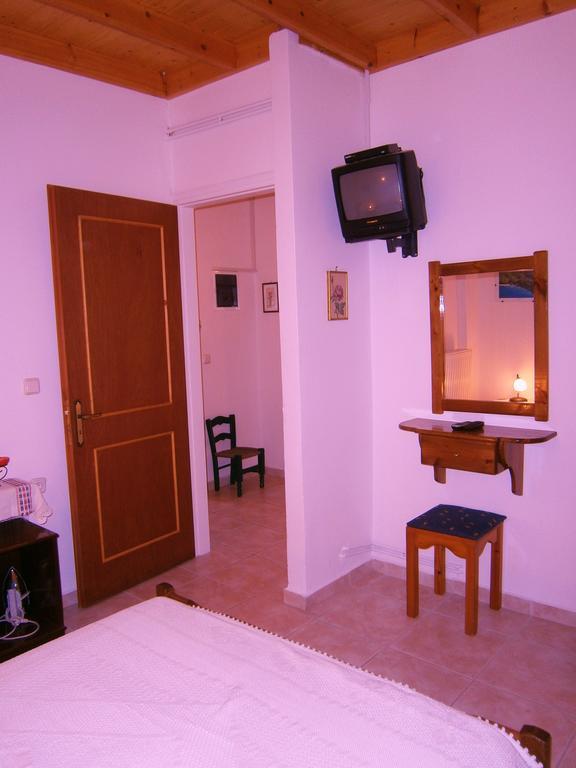 Villa Frias Asprogerakata Zimmer foto