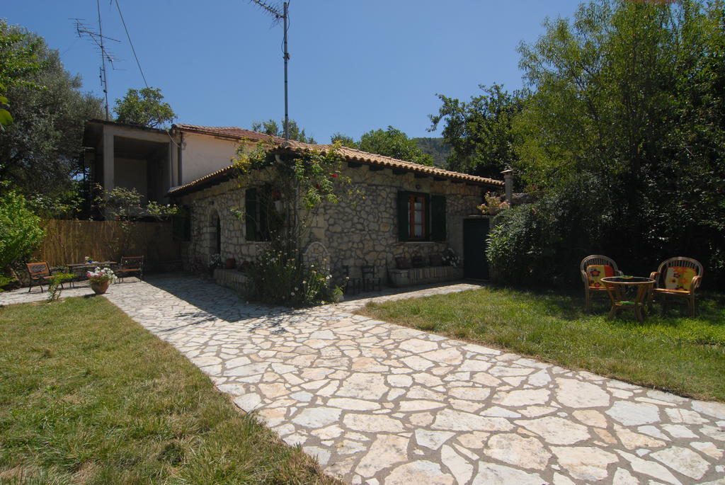 Villa Frias Asprogerakata Zimmer foto