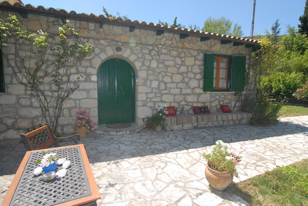 Villa Frias Asprogerakata Zimmer foto