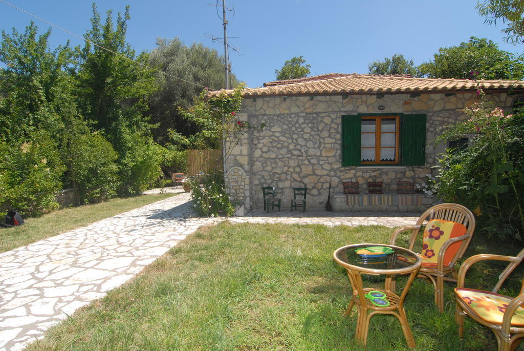 Villa Frias Asprogerakata Zimmer foto