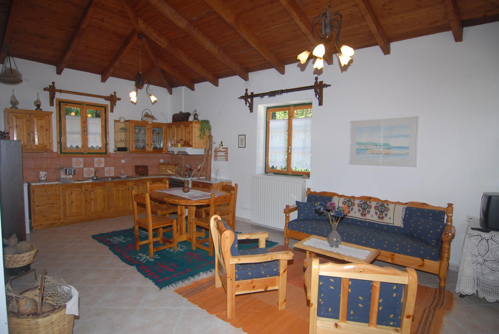 Villa Frias Asprogerakata Zimmer foto